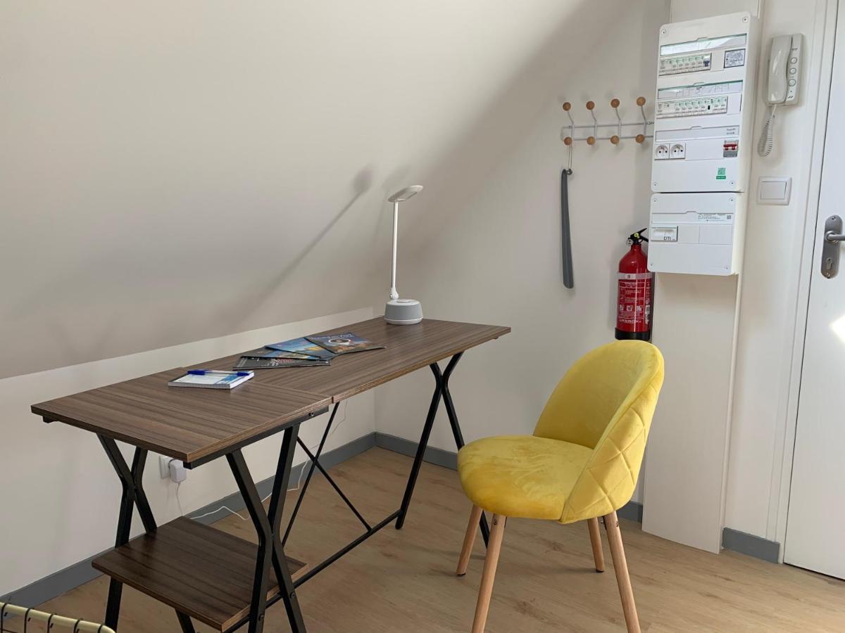 Superlogis - Sous Les Toits - T2- 3Etoiles - Blois-Hypercentre 1 Chambre 4 Personnes Kültér fotó